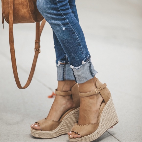 1 LEFT‼️Espadrille Wedges-Camel - Picture 3 of 8